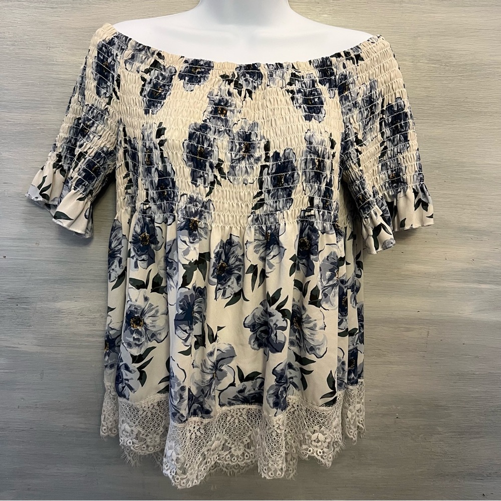 Charlotte Russe White Blue Floral Print Babydoll Off the Shoulder Shirt Large GC